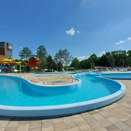 Ceremoniar Apartmán Polny Kesov